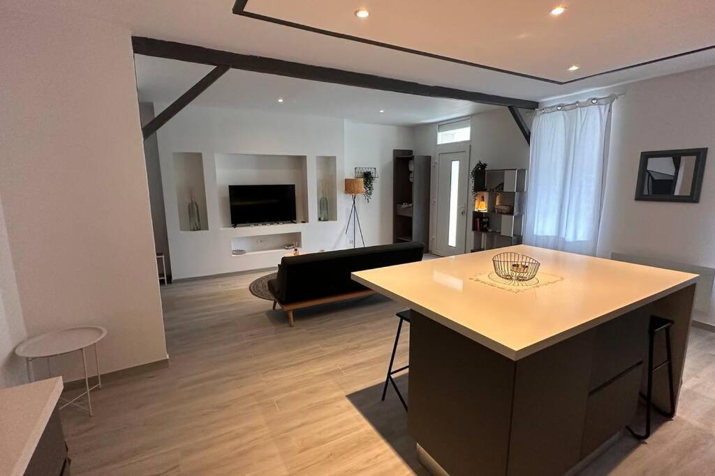 Maison Entierement Renovee Villa Ambares-et-Lagrave Esterno foto